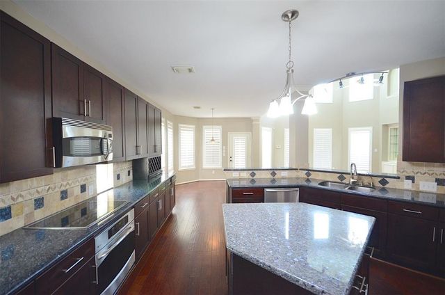 5802 Sage River Court, Sugar Land, TX 77479