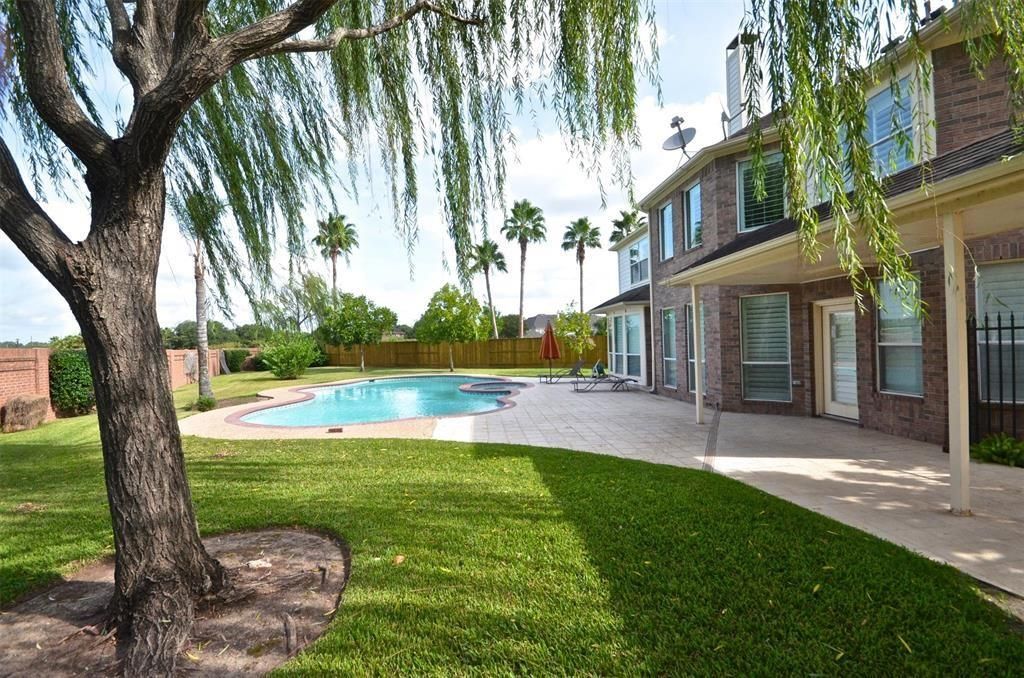 5802 Sage River Court, Sugar Land, TX 77479