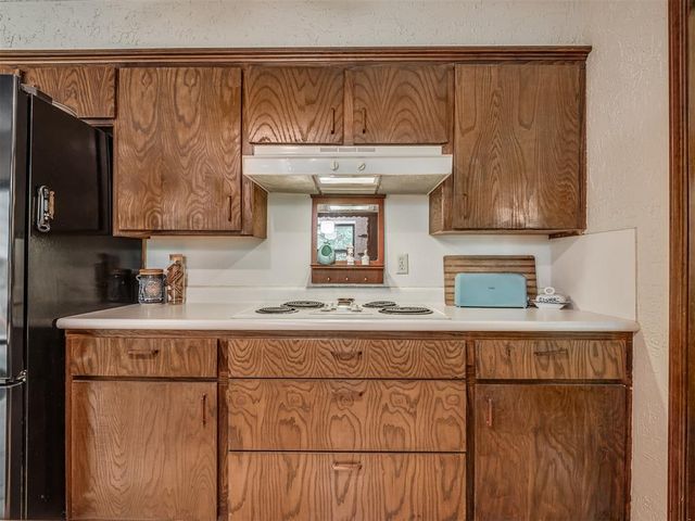 2229 Hummingbird Lane, Edmond, OK 73034