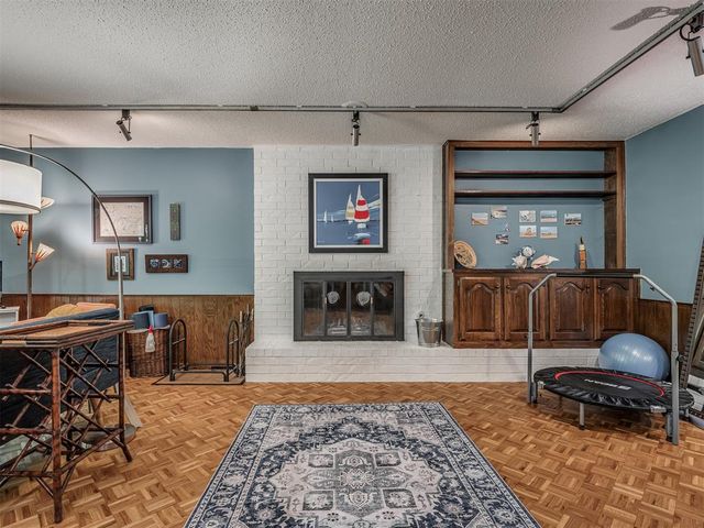 2229 Hummingbird Lane, Edmond, OK 73034