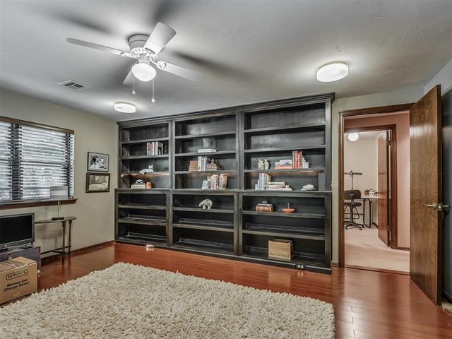 2229 Hummingbird Lane, Edmond, OK 73034