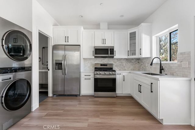 19950 Archwood Street, Winnetka, CA 91306