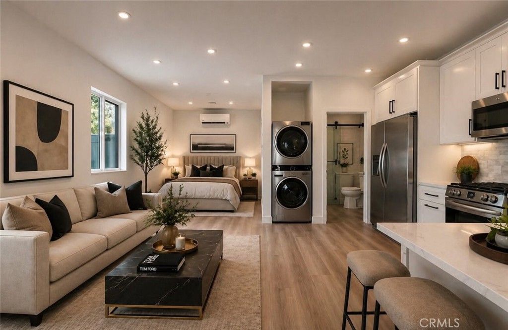 19950 Archwood Street, Winnetka, CA 91306