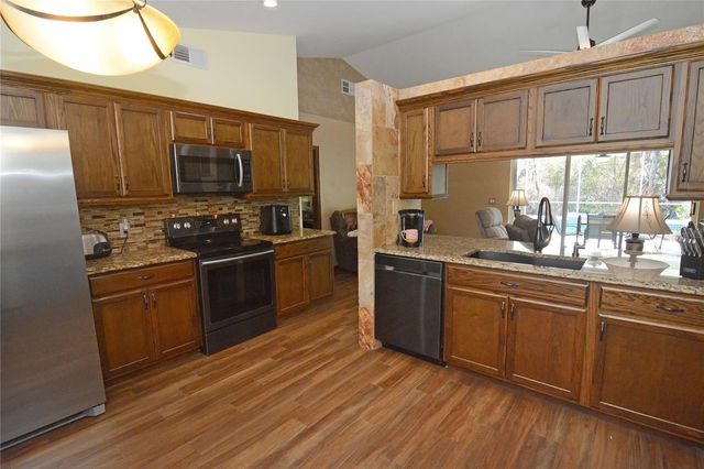 19 SPRING RIDGE DRIVE, Debary, FL 32713