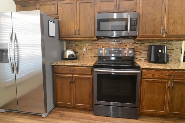 19 SPRING RIDGE DRIVE, Debary, FL 32713