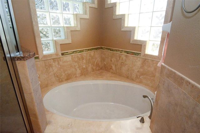 19 SPRING RIDGE DRIVE, Debary, FL 32713