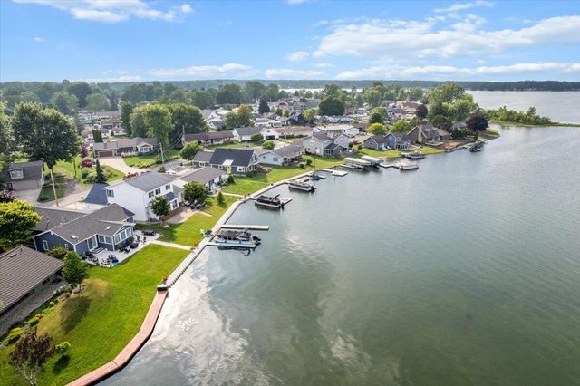4327 Harmony Drive, Shelbyville, MI 49344