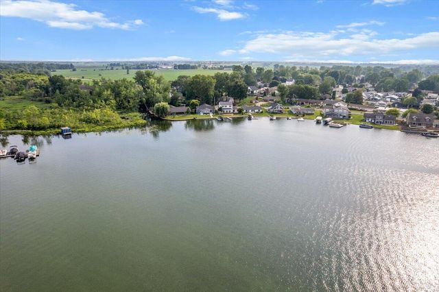 4327 Harmony Drive, Shelbyville, MI 49344