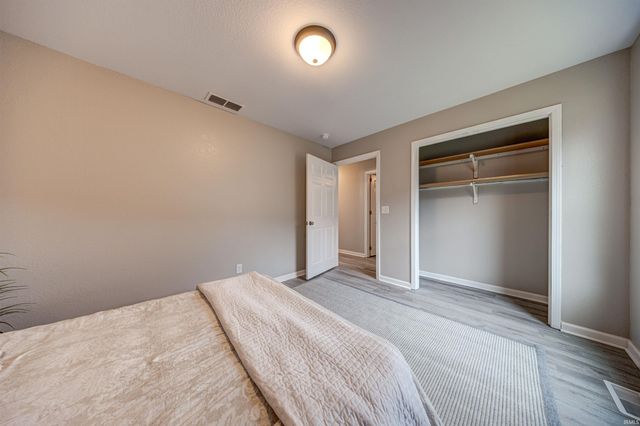 1921 Shadewood Avenue, Evansville, IN 47713