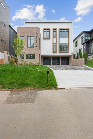 6112 Hill Circle Dr, Nashville, TN 37209