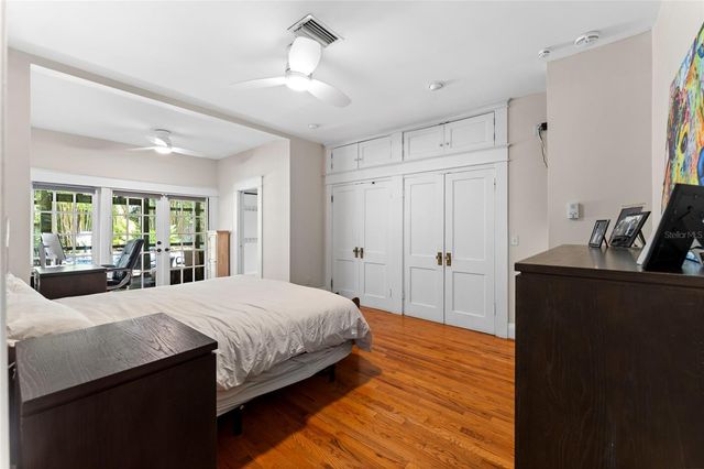 1011 E BROAD STREET, Tampa, FL 33604