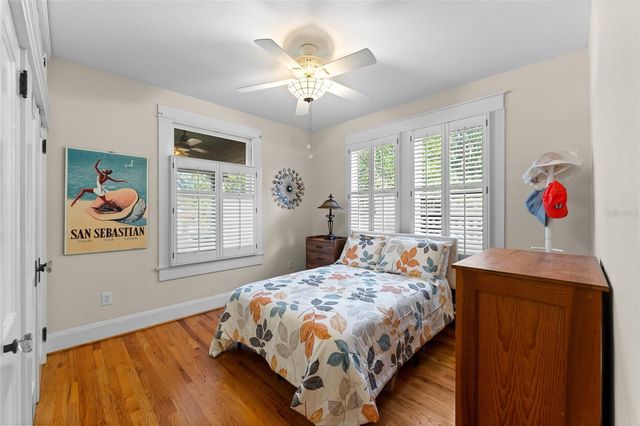 1011 E BROAD STREET, Tampa, FL 33604