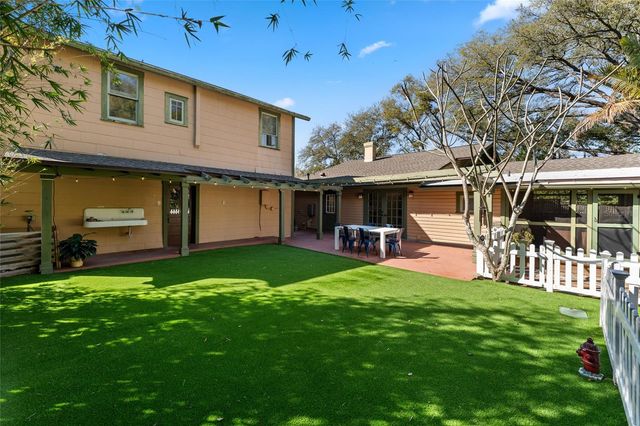 1011 E BROAD STREET, Tampa, FL 33604