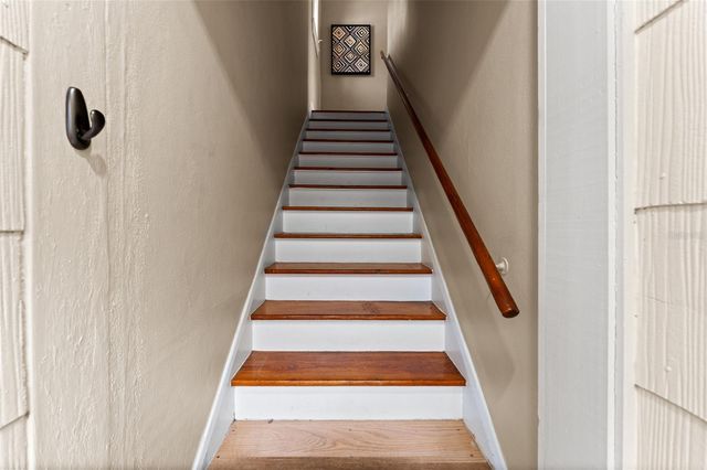 1011 E BROAD STREET, Tampa, FL 33604