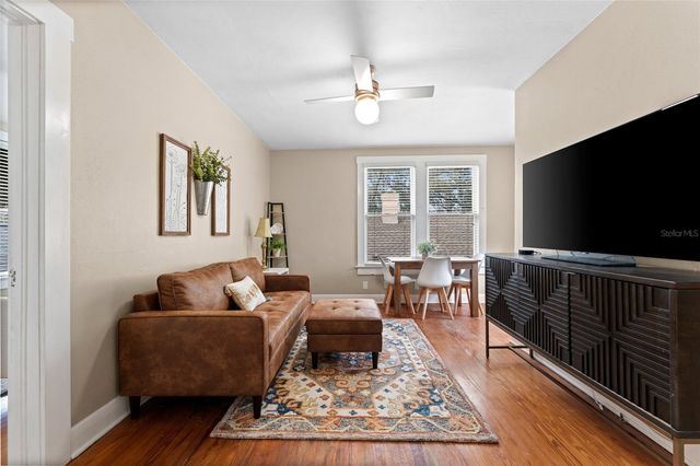 1011 E BROAD STREET, Tampa, FL 33604