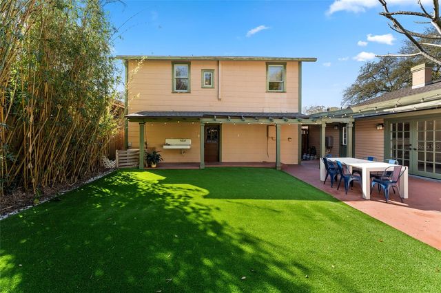 1011 E BROAD STREET, Tampa, FL 33604