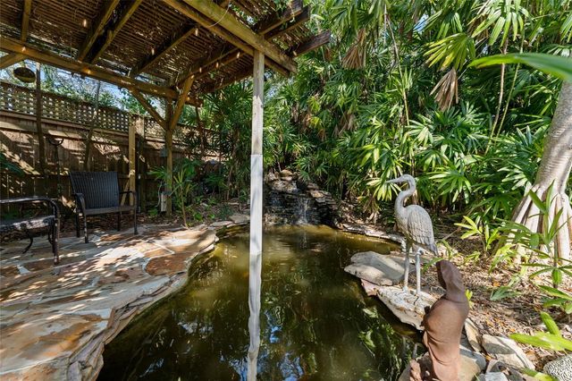 1011 E BROAD STREET, Tampa, FL 33604