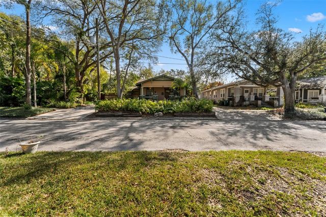 1011 E BROAD STREET, Tampa, FL 33604