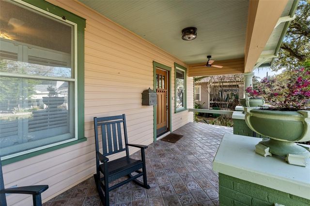 1011 E BROAD STREET, Tampa, FL 33604