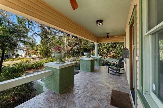 1011 E BROAD STREET, Tampa, FL 33604