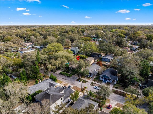 1011 E BROAD STREET, Tampa, FL 33604