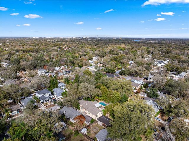 1011 E BROAD STREET, Tampa, FL 33604