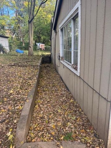 1340 S EMERY Avenue, Independence, MO 64055