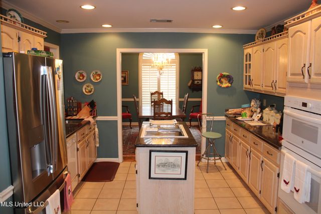 5905 White Wing Cove, Olive Branch, MS 38654