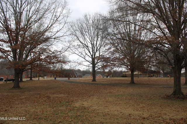 5905 White Wing Cove, Olive Branch, MS 38654