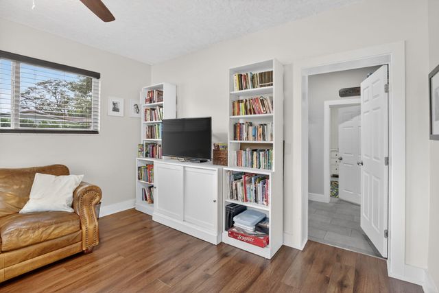 4219 W Park Road, Hollywood, FL 33021