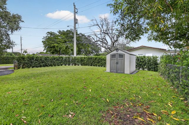 4219 W Park Road, Hollywood, FL 33021