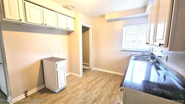 5205 Cadieux Road, Detroit, MI 48224