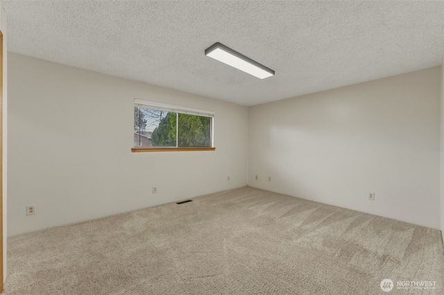 305 NE A Street, College Place, WA 99324