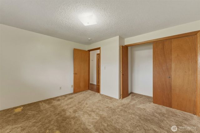 305 NE A Street, College Place, WA 99324