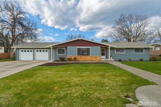 305 NE A Street, College Place, WA 99324