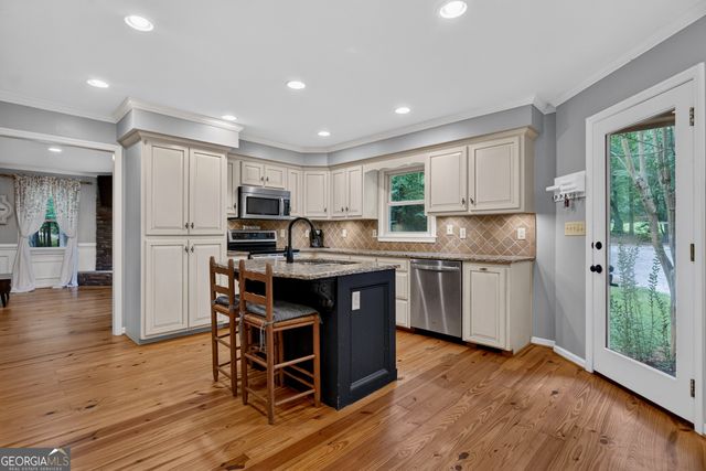 697 John Lovelace Road, Lagrange, GA 30241