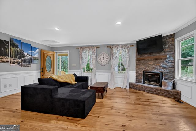 697 John Lovelace Road, Lagrange, GA 30241