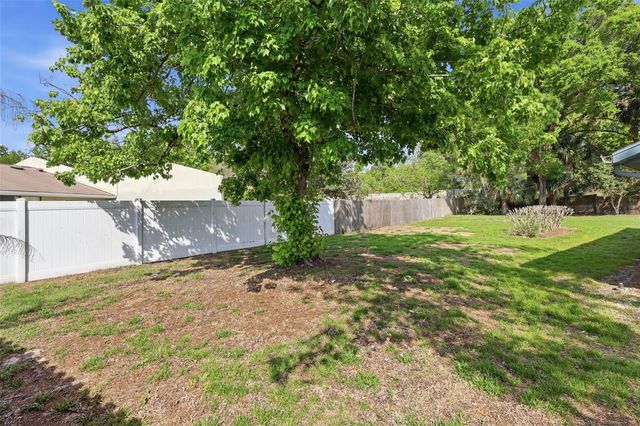 831 FREEMANS FARM ROAD, Deland, FL 32720