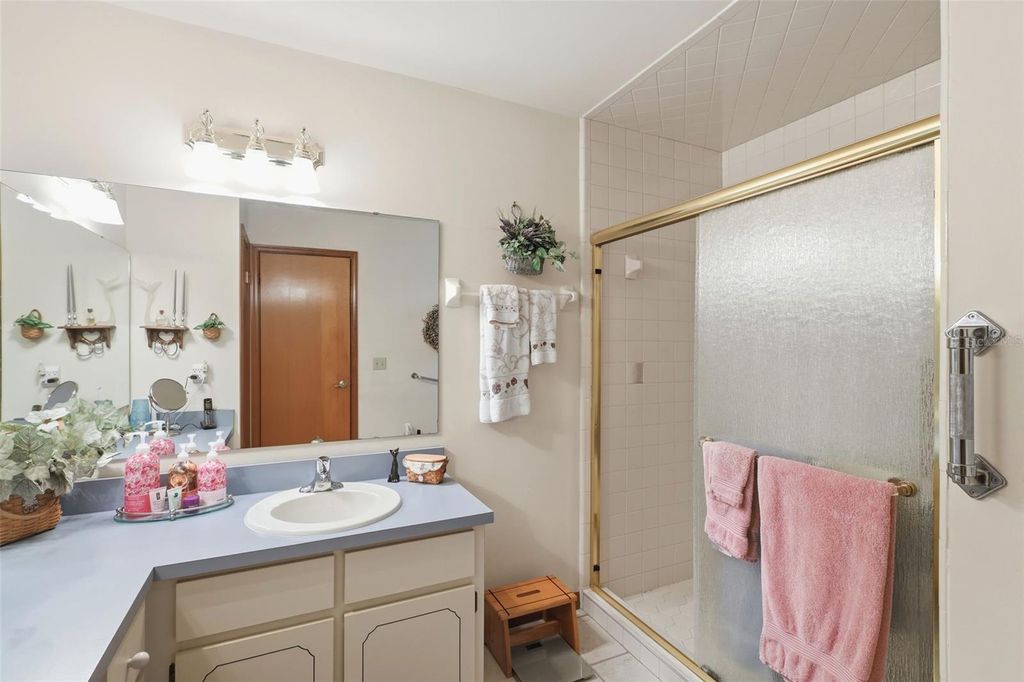 Image 20 of property listing at 831 FREEMANS FARM ROAD, Deland, FL 32720