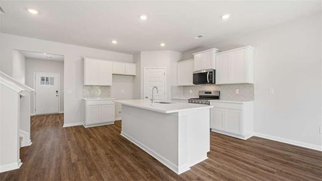 1307 Hollingsworth Way, Dacula, GA 30019