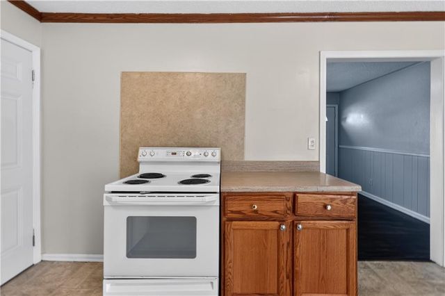 10324 Oakland Avenue, Kansas City, MO 64134
