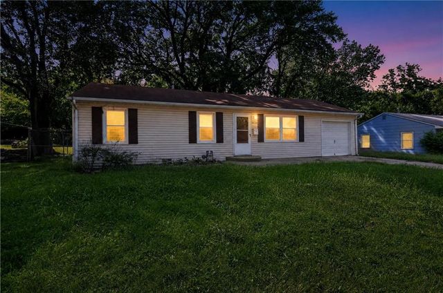 10324 Oakland Avenue, Kansas City, MO 64134