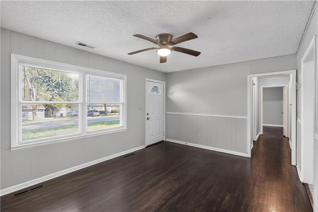 10324 Oakland Avenue, Kansas City, MO 64134