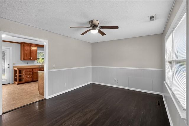 10324 Oakland Avenue, Kansas City, MO 64134