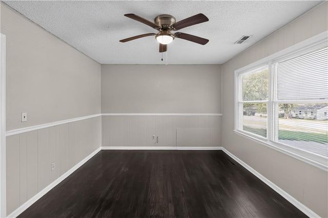 10324 Oakland Avenue, Kansas City, MO 64134