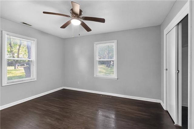 10324 Oakland Avenue, Kansas City, MO 64134