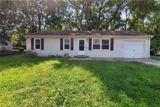 10324 Oakland Avenue, Kansas City, MO 64134