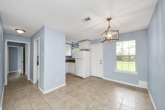3511 Palm Avenue, Texas City, TX 77590