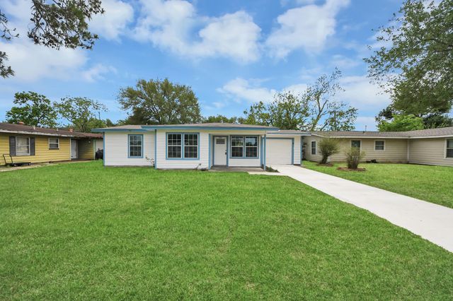 3511 Palm Avenue, Texas City, TX 77590