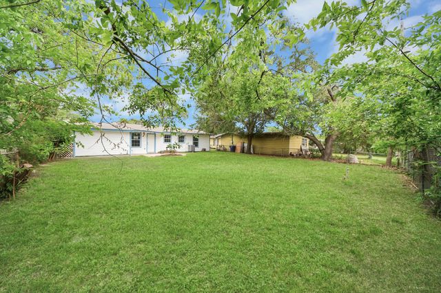 3511 Palm Avenue, Texas City, TX 77590